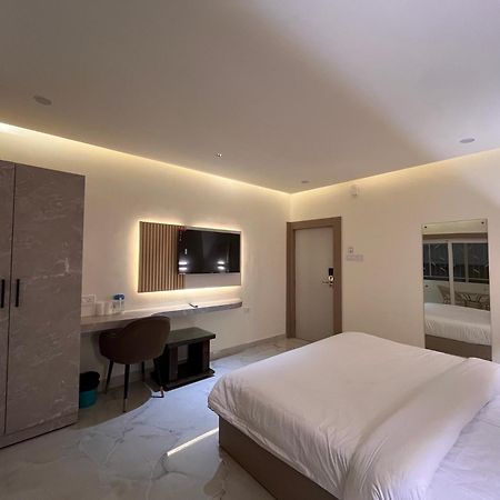 Spruce Hill Hotel & Restro Nainital Eksteriør billede